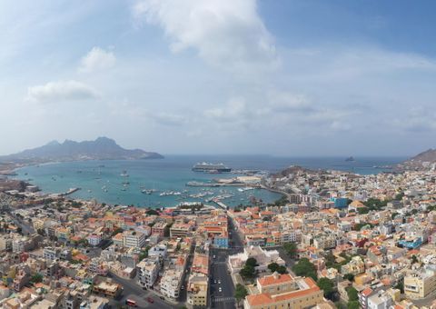 Panorama der Hauptstadt Praia in Kap Verde