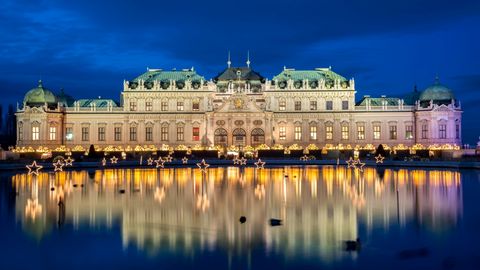 Wien Schloss Schönbrunn bei Nacht